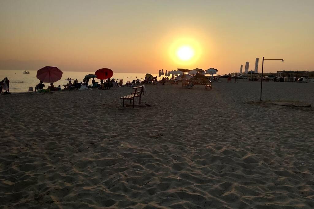 Αξέχαστη Διαμονή - Unforgettable Accommodation Nea Kallikrateia Luaran gambar